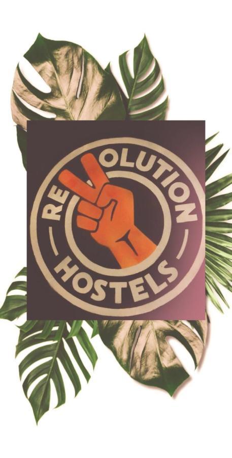 Revolution Asoke Vandrerhjem Bangkok Eksteriør bilde